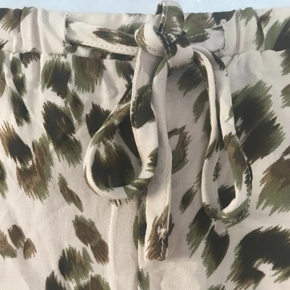 Heartloom Leopard Print Shorts (NWT) - Picture 4 of 11